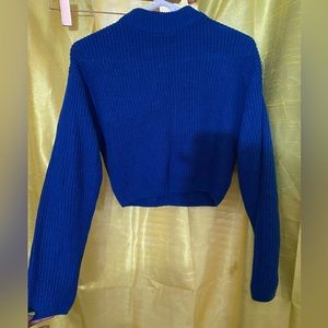 blue knitted sweater